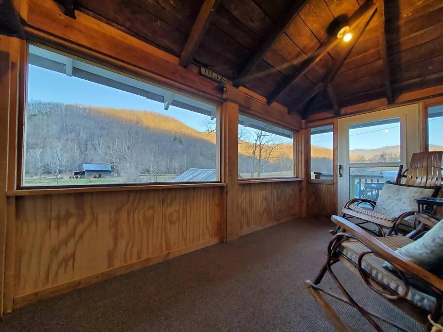 Villa Country Mountain Escape! à Barnardsville Extérieur photo