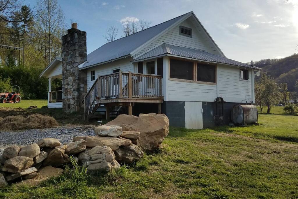 Villa Country Mountain Escape! à Barnardsville Extérieur photo
